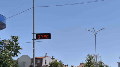 Termometreler 38 dereceyle yaktı!