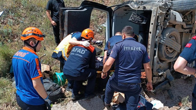 Gümüşhane-Bayburt yolunda feci kaza! Ailecek kabusu yaşadılar