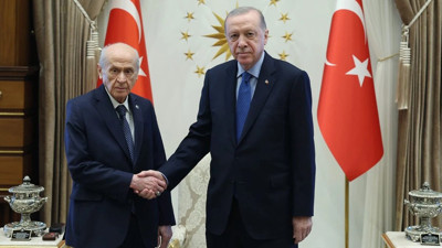 Bahçeli-Erdoğan zirvesi sonrası Ankara kaynıyor! Öcalan'a siyaset izni mi geliyor?