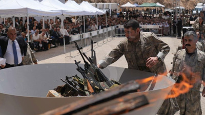 PKK sözde silah bıraktı! DEM'in ilk işi bu oldu...