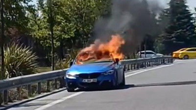 Sürücünün çabası yetmedi! Otomobil küle döndü