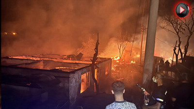 Çamyurdu Köyü'nde gece yarısı felaketi: Alevler her şeyi yuttu! Görüntüler şoke etti