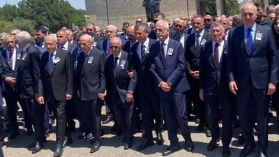 Altan Öymen'e veda! Liderler bir araya geldi