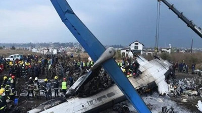 Askeri uçak okul kampüsüne çakıldı! Çok sayıda ölü, 100'den fazla yaralı var. Bangladeş'te korkunç kaza