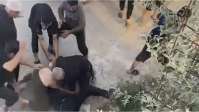 Kavgayı ayırmaya çalışanlara bıçaklı saldırı kamerada: 1 ölü, 3 yaralı