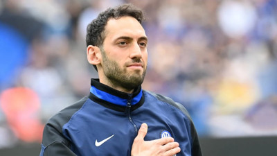 Ne Fenerbahçe ne de Galatasaray! Hakan Çalhanoğlu eski hocasının takımına gidiyor
