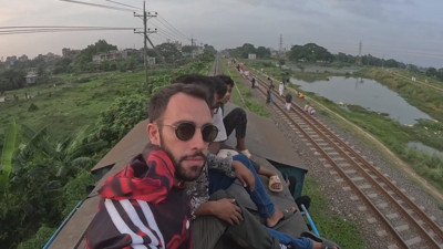 Kuralsız Sokaklar’ın sunucusu Youtuber Mert Öztürk Dominik’te kaza geçirdi! Çekim felakete dönüştü