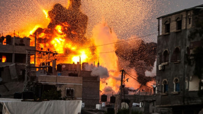 İsrail'den Gazze’de korkunç vahşet: Hamile bir gazeteci tüm ailesiyle birlikte öldürüldü