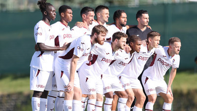 Trabzonsporlu oyuncu maçtan sonra aldığı acı haberle kamptan ayrıldı!