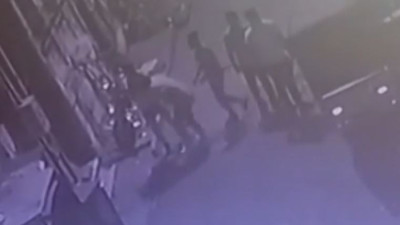 İstanbul’da yer kavgası! Tek yumruk vurdu: Sokak satıcısının acı sonu