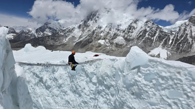 Isınan hava dağcıları da çarptı: Alp Dağları alarm veriyor