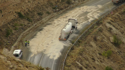 Batman’da yola dökülen yağ ulaşımı aksattı