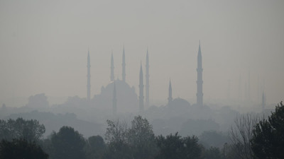 Sınırdaki yangın Edirne’yi vurdu: Şehir duman altında! Vatandaş şaşkın