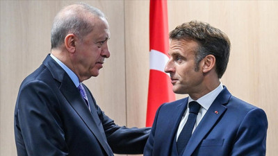 Erdoğan Fransa Cumhurbaşkanı Macron ile telefonda görüştü