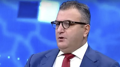 Yandaş Cem Küçük, bakanlığı öve öve bitiremedi! Canlarımız gitmişti…