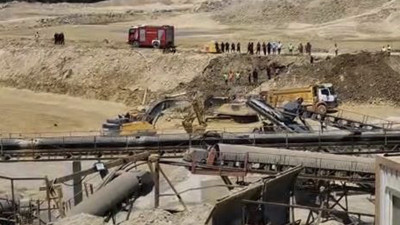 İstanbul'da bir kum ocağı çöktü! Balçıkta ölüm kalım savaşı...