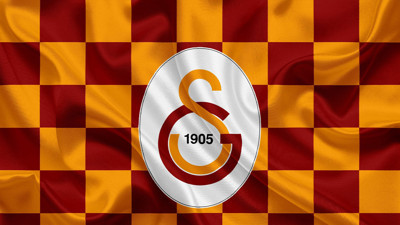 Galatasaray TFF'ye bildirdi: Sözleşmesi uzatıldı!