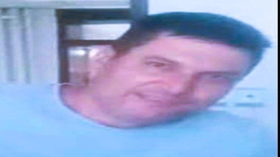 Feci ölüm! Kesim yapan işçi traktörün altına kaldı