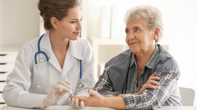 Diyabet hastalarını bekleyen yaz tuzakları! Şekeri olanlara uzmanlardan hayat kurtaran uyarılar