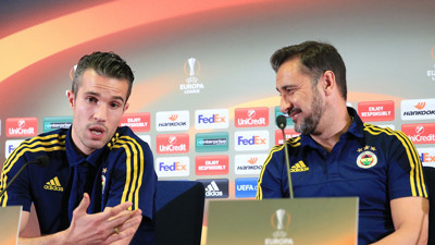 Robin van Persie'den Pereira itirafı: 'Gözlerime baktı ve...'