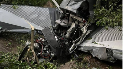 Telsizle evlilik teklifi yaptı kız 'evet' dedi uçak düştü. Türkiye bu olayı konuşuyor