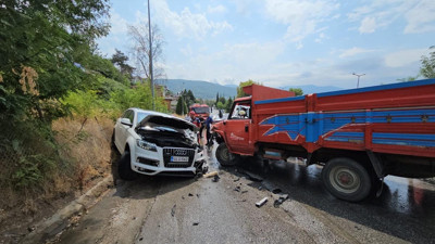 Sapanca’da feci kaza! 4’ü çocuk 5 kişi yaralandı