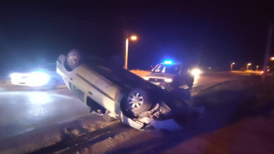 Yol çalışmasını fark edemeyen sürücü takla attı: 1 yaralı