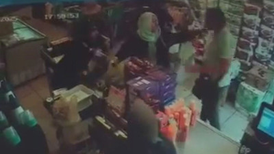 Kasiyerle müşteri arasında yumruklu kavga!