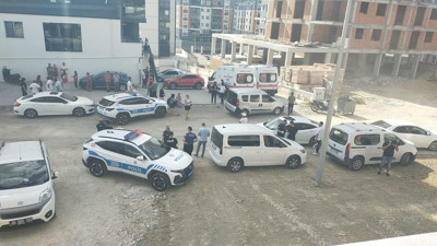 Cinnet geçirdi, dehşet saçtı! Eşini ve oğlunu öldürüp intihara kalkıştı...