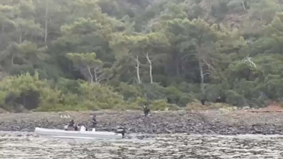 Sahil Güvenlik’ten Marmaris’te çifte operasyon: Çok sayıda kişi yakalandı