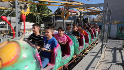 Saray Lunapark açıldı! Çocuklar mutluluktan uçtu