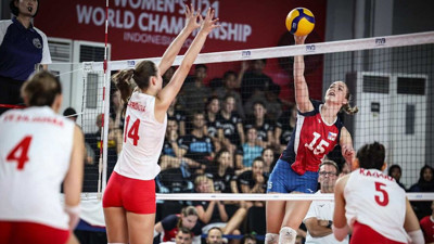 Genç sultanlar beş sette yıkıldı