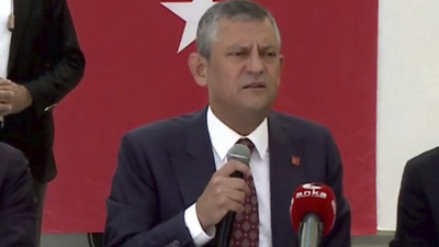 Özgür Özel'e bir şeyler oldu! "Bahçeli'nin açıklamasını kıymetli buluyoruz"