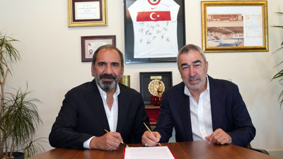 Türk futbolunun gençliği Samet Aybaba'ya emanet