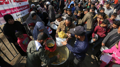İsrail kıtlığı dayattı, Gazze'de vahşet daha da büyüyor! Ölü sayısı yükseldi