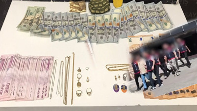 Sahte kimliklerle milyonluk dolandırıcılık