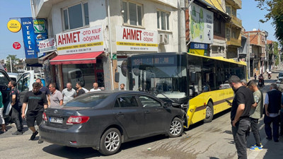 Otobüs ile otomobil kafa kafaya çarpıştı! 1'i çocuk, 5 kişi yaralandı