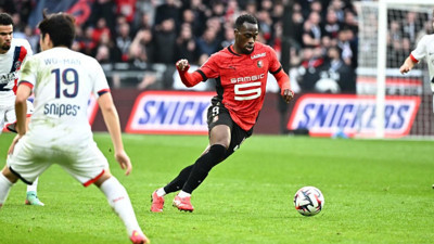 Nottingham Forest Fransız golcüyü resmen duyurdu! Servet harcadılar