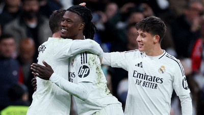 Real Madrid'e çılgın teklif! Manchester United gemileri yaktı