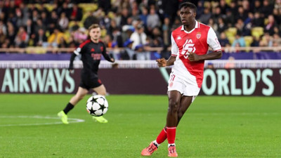 Galatasaray ısrarlı! Stoperde ilk tercih