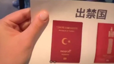 Japon gece kulübünde "Türkler giremez" afişi