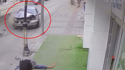 Kütahya’da alkollü sürücü dehşet saçtı! Yayalar saniyelerle kurtuldu