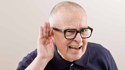 İşitme kaybı yaşamı altüst ediyor! Uzmanlardan kritik uyarılar