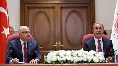 Milli Savunma Bakanı Güler, Hulusi Akar’ı sildi!