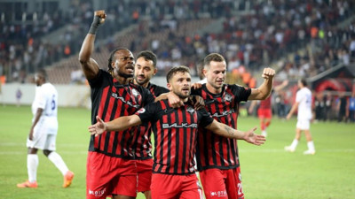 Sarıyer Çorum'da son dakika penaltısıyla yıkıldı