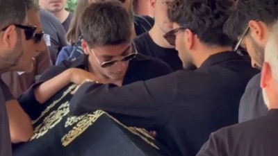 Atakan Özkaya’dan babasına son veda! Ozan Akbaba, Sinem Ünsal yalnız bırakmadı