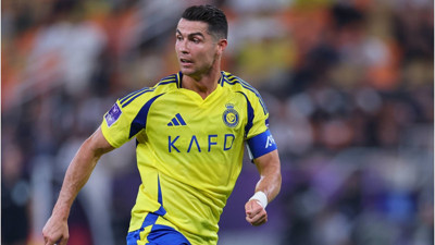 Cristiano Ronaldo bir kez daha dünya futbol tarihine geçti!