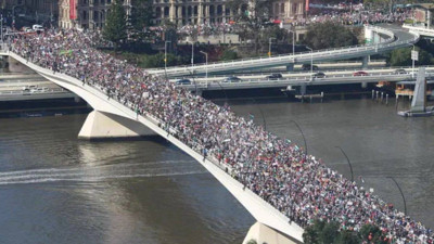 On binler Gazze için yürüdü: Avustralya, Filistin için ayağa kalktı