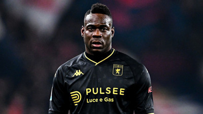 Balotelli Burak Yılmaz'a haber gönderdi