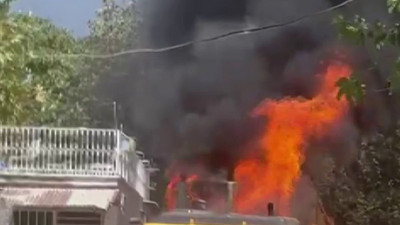 İş makinesi alev topuna döndü